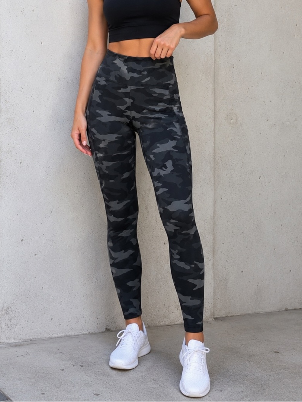 Bally Total Fitness Medium Camo Leggings High Rise Workout Yoga Pocket Pants